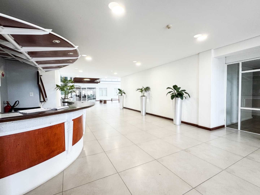 To Let Commercial Property for Rent in Mouille Point Western Cape